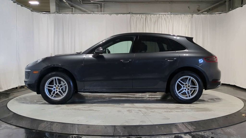 Used 2018 Porsche Macan image 5