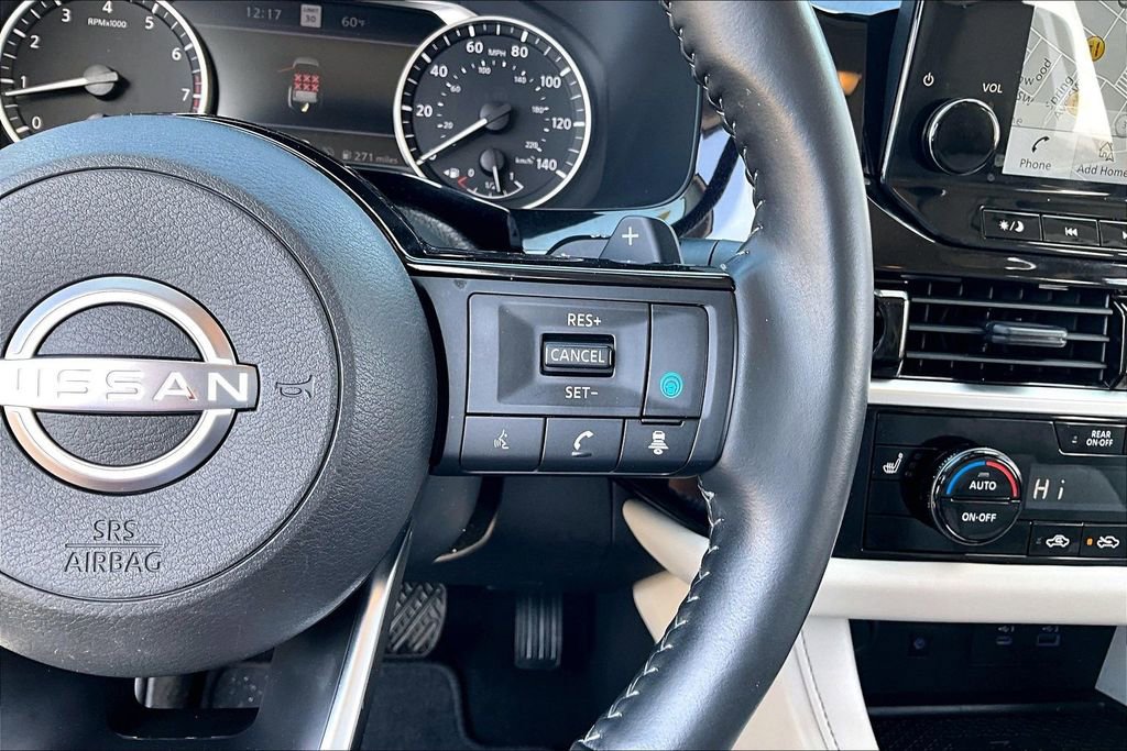 Used 2023 Nissan Pathfinder SL image 12