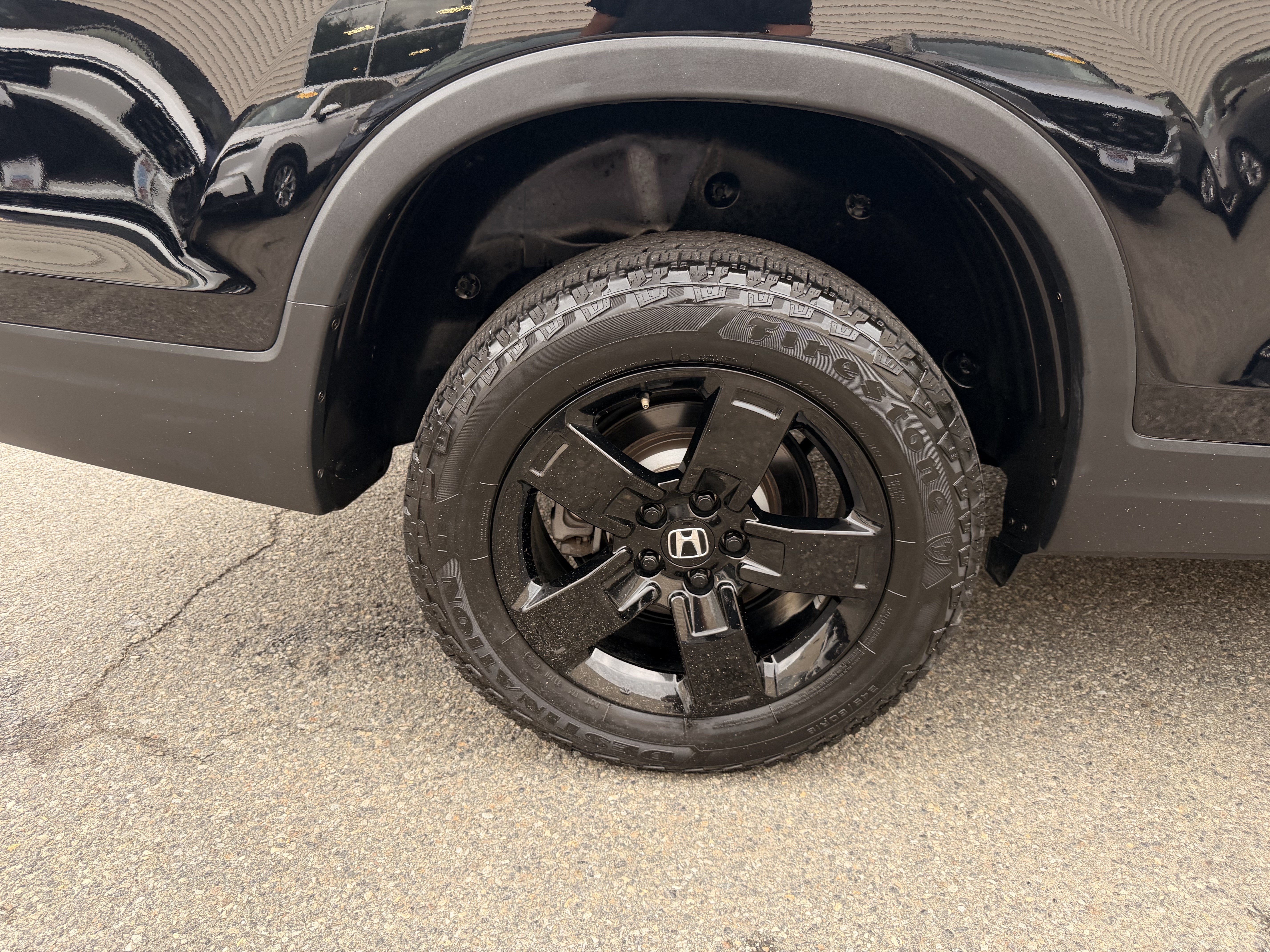 Used 2024 Honda Ridgeline Black Edition image 9