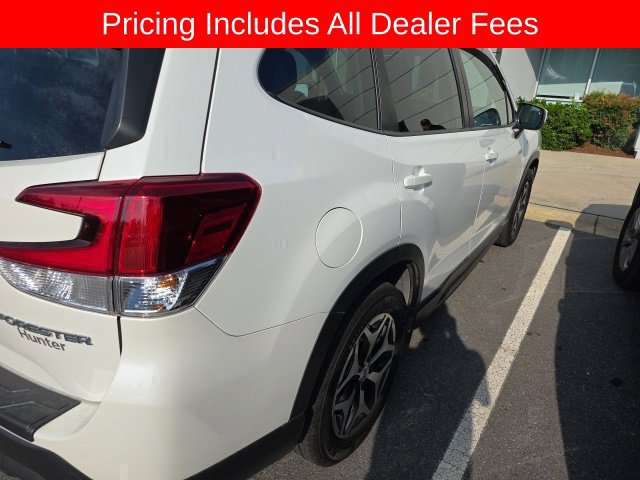 Used 2023 Subaru Forester Premium AWD/4WD image 14