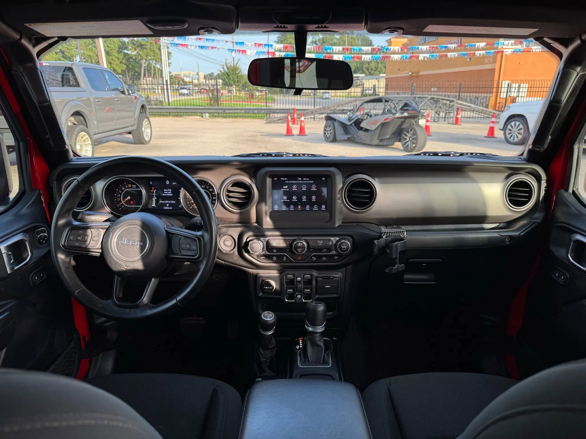 Used 2021 Jeep Gladiator Sport image 31