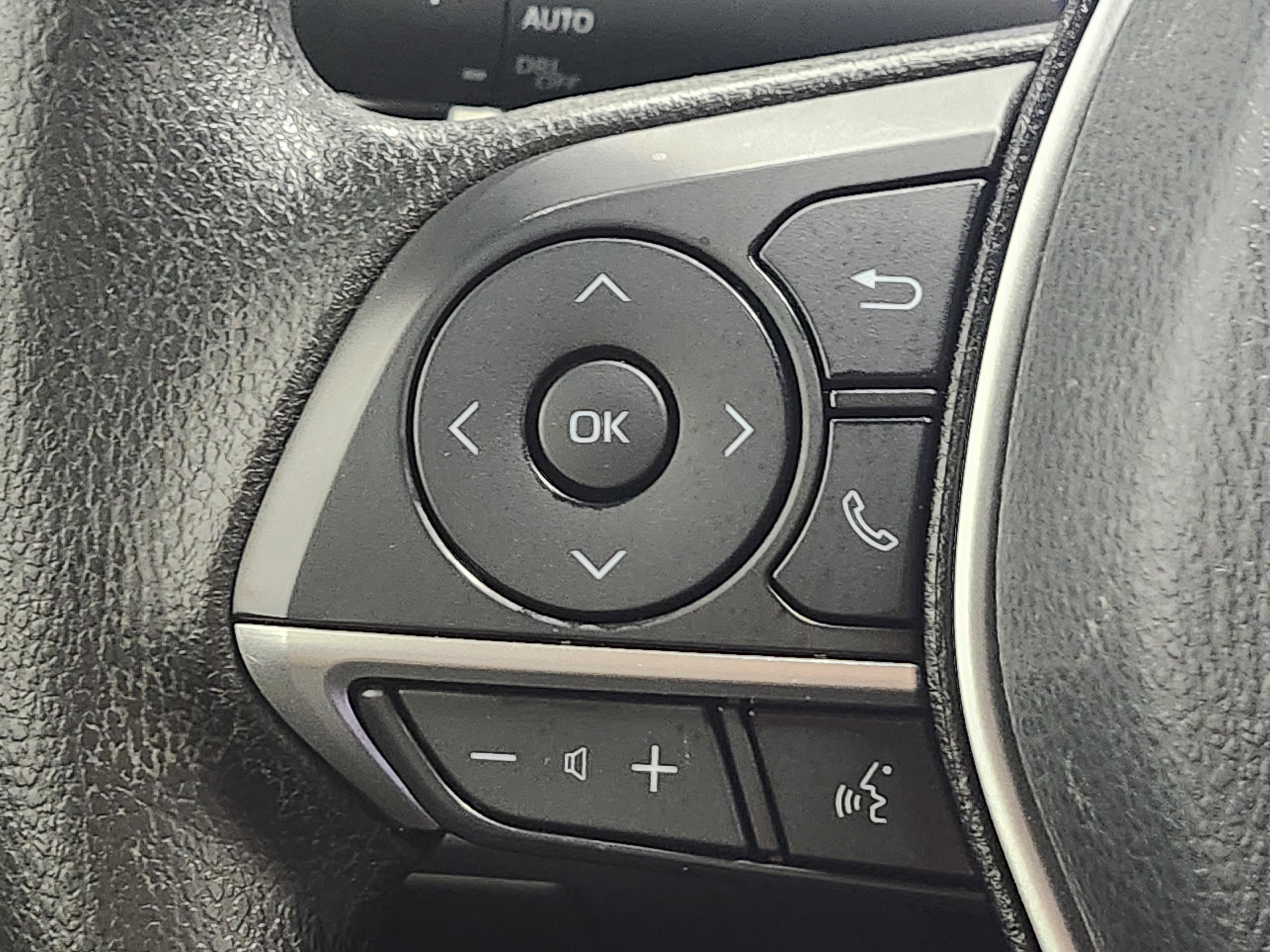 Used 2024 Toyota Camry LE image 29