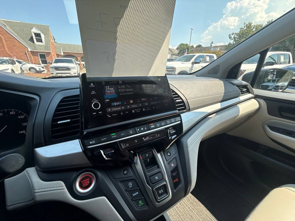 Used 2025 Honda Odyssey EX-L image 19