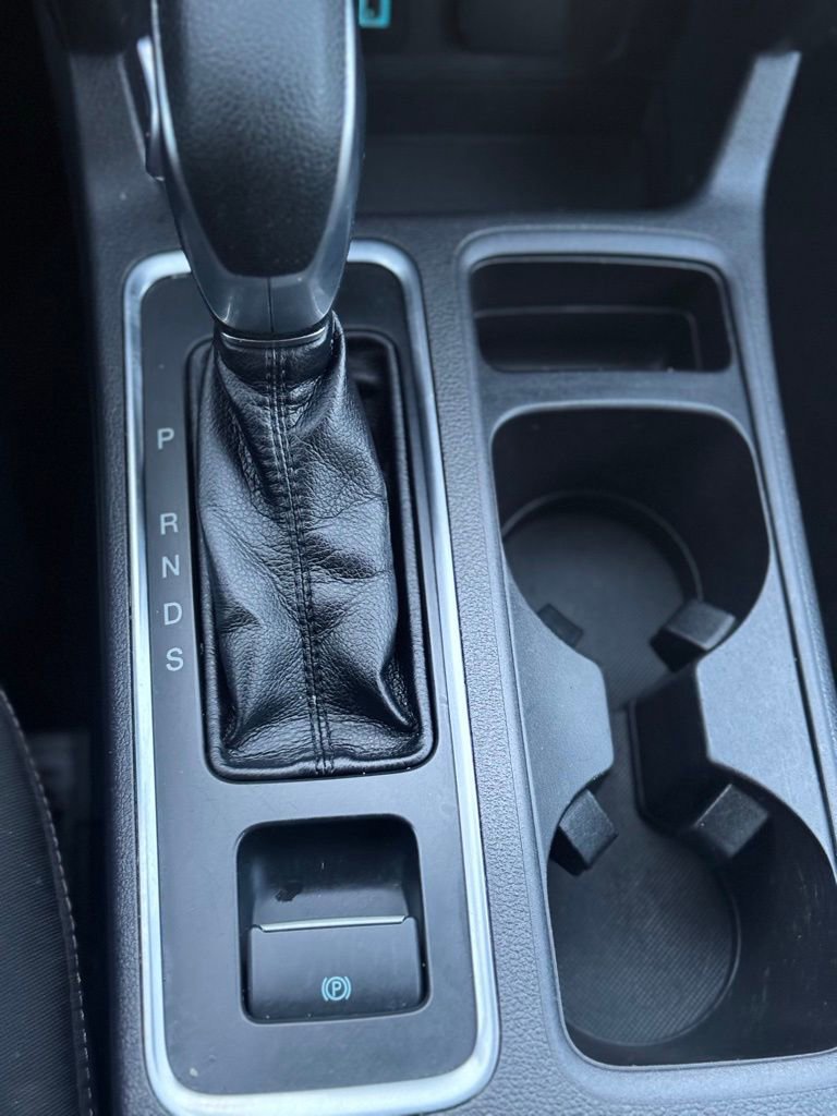 Used 2019 Ford Escape SE image 16