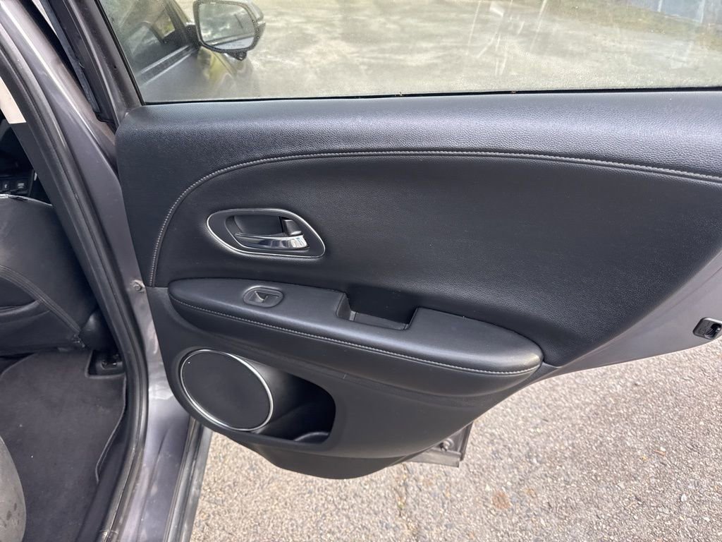 Used 2017 Honda HR-V EX-L image 35