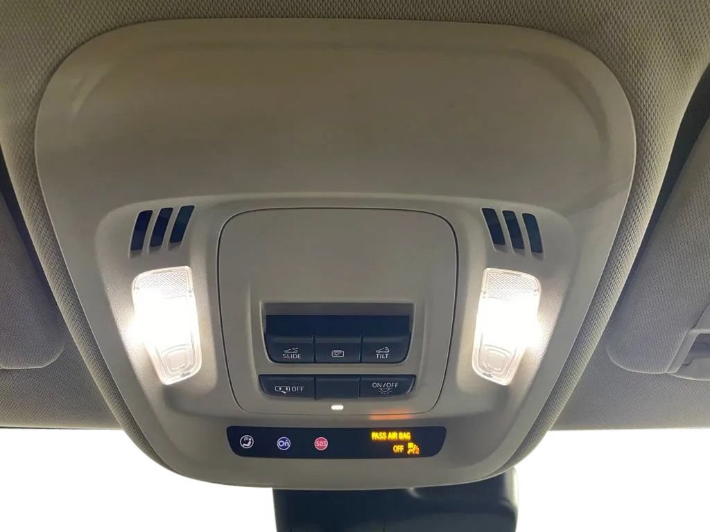 Used 2023 Buick Envision Essence w/ Sport Touring Package AWD/4WD image 19