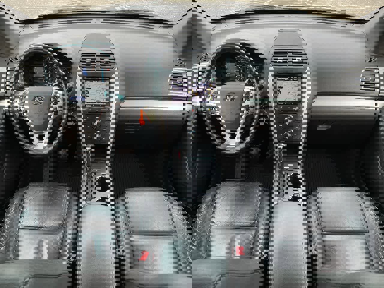 Used 2014 Ford Explorer XLT w/ Equipment Group 202A image 23