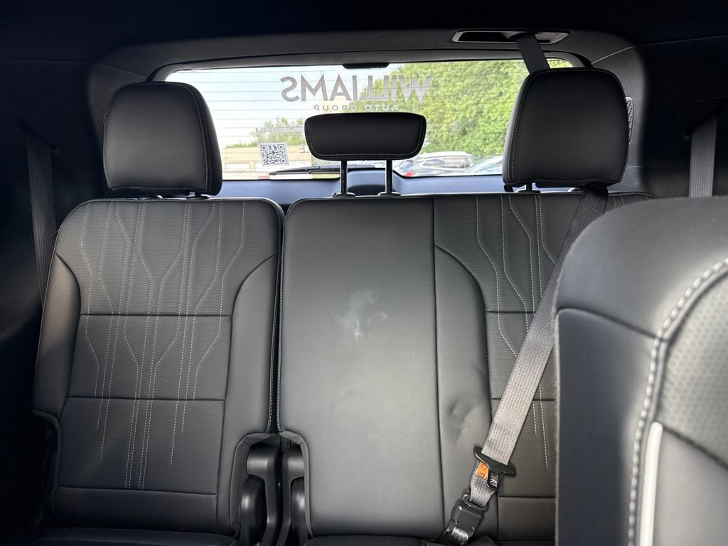 Used 2025 Buick Enclave Avenir w/ Super Cruise Package AWD/4WD image 19