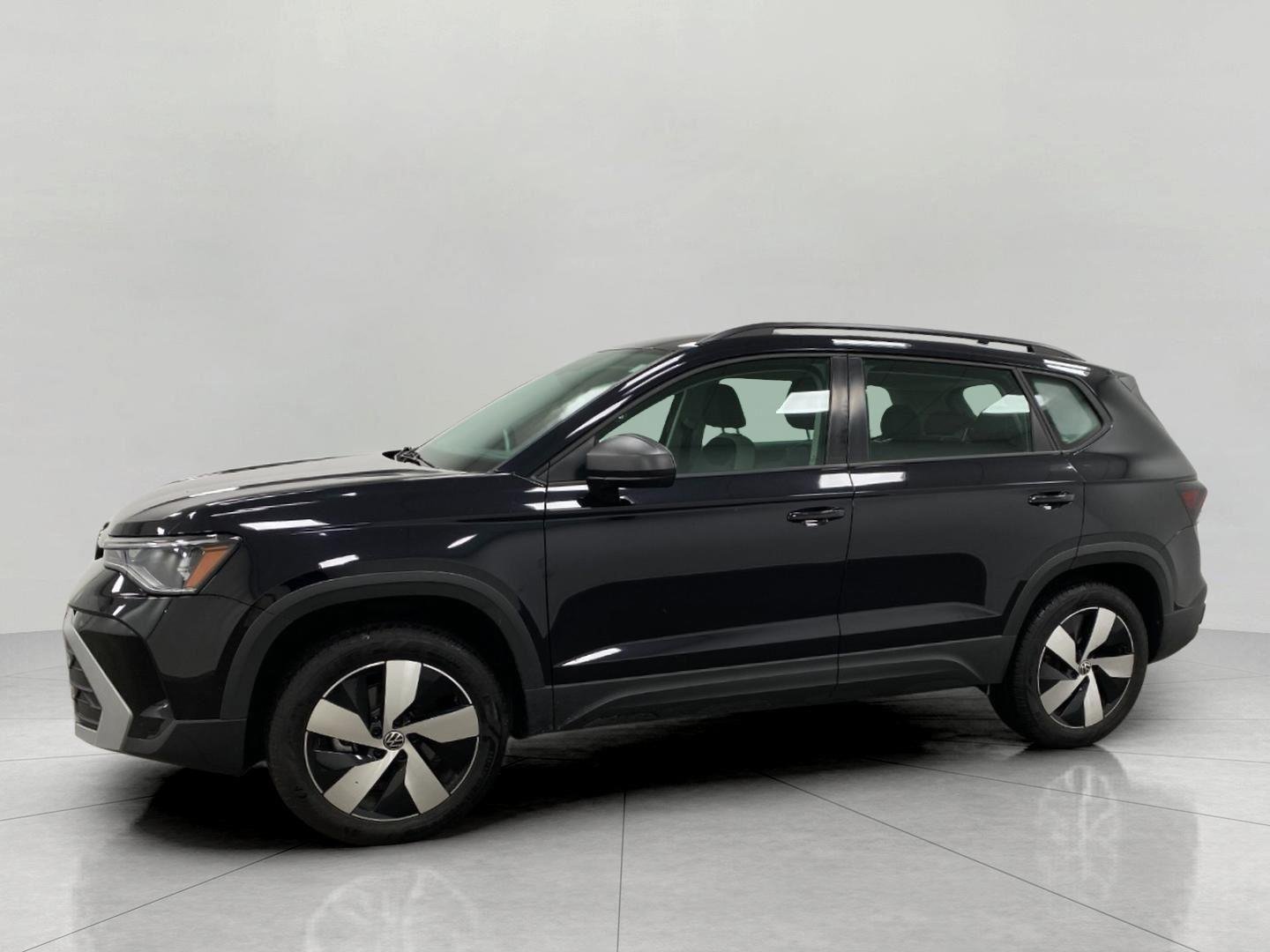 Used 2025 Volkswagen Taos S AWD/4WD image 37