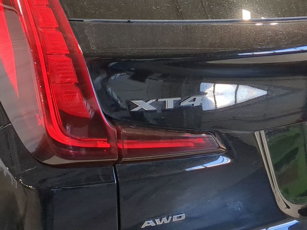 Used 2024 Cadillac XT4 Luxury w/ Cold Weather Package image 24