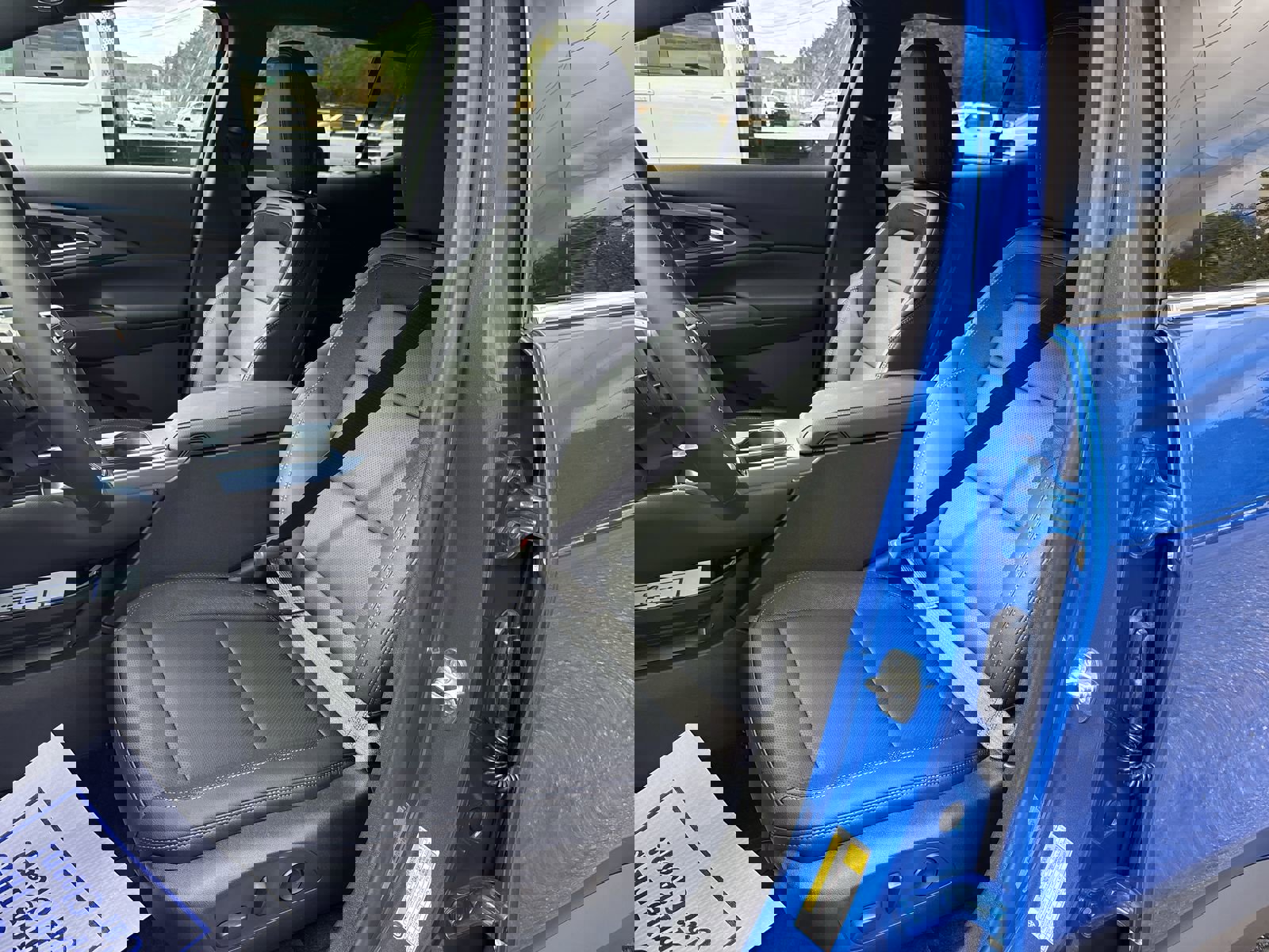 New 2026 Chevrolet Equinox EV LT image 11