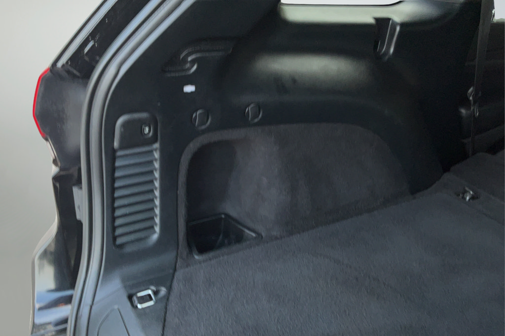 Used 2018 Jeep Grand Cherokee Altitude AWD/4WD image 41