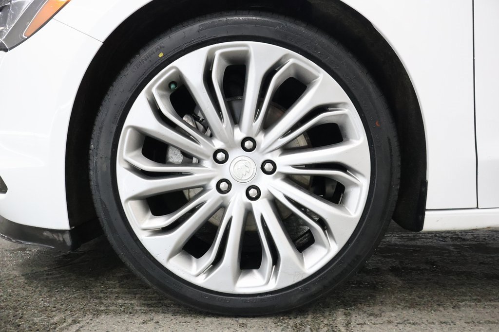 Used 2017 Buick LaCrosse Premium w/ Dynamic Driver Package image 5