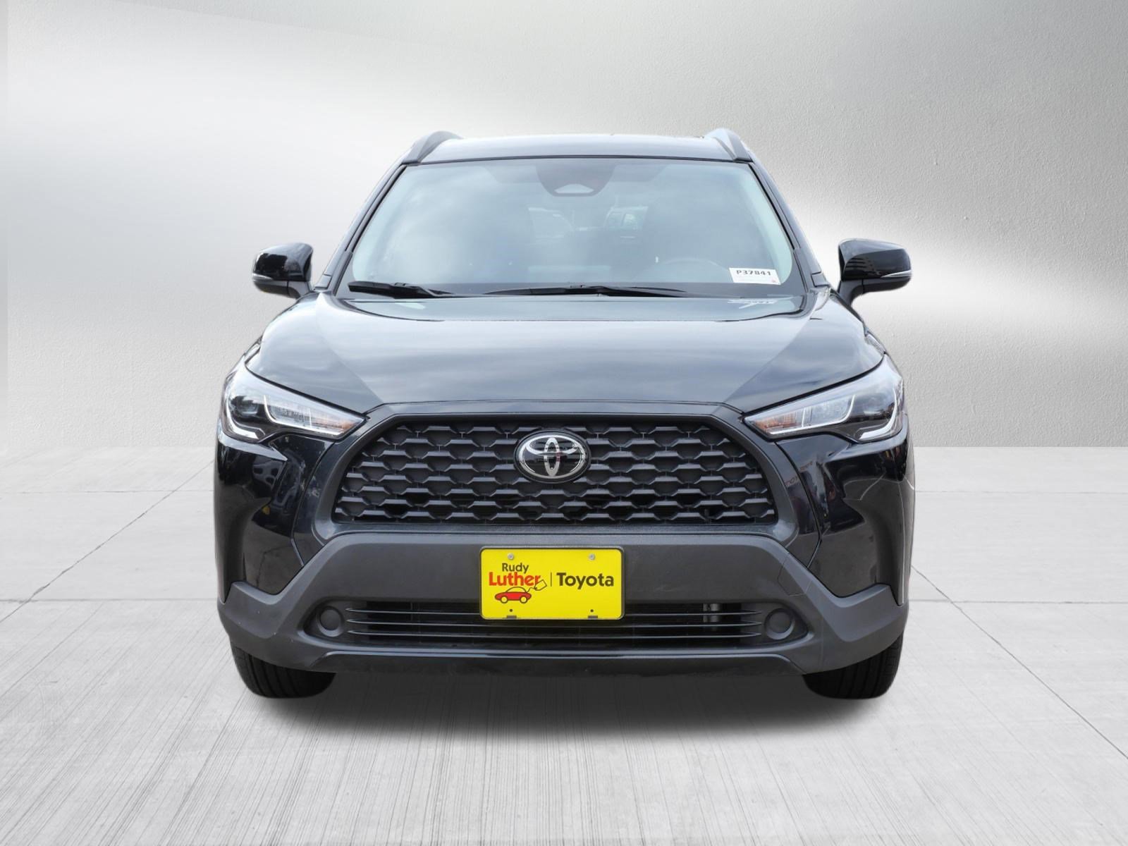 Certified 2025 Toyota Corolla Cross LE video 2