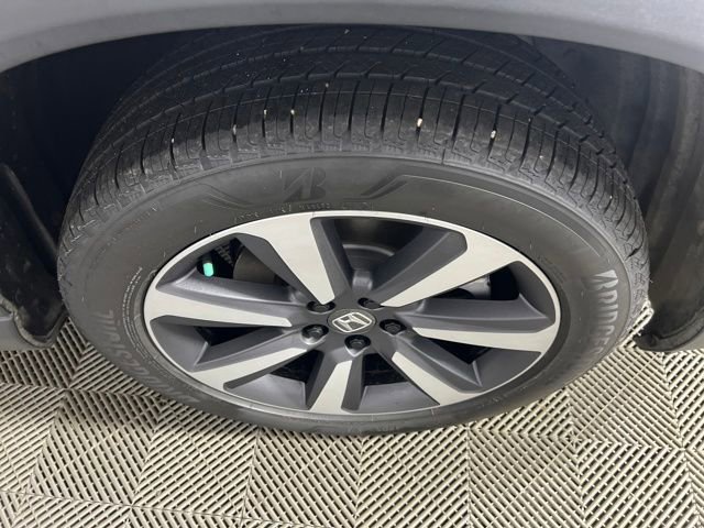 Certified 2025 Honda Pilot Touring image 23