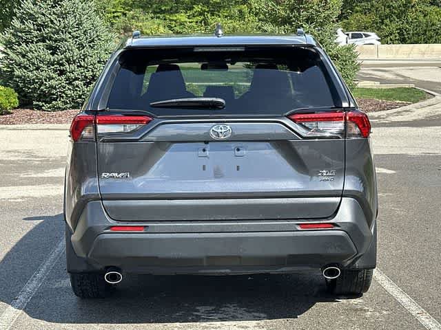 Used 2023 Toyota RAV4 XLE Premium AWD/4WD image 4
