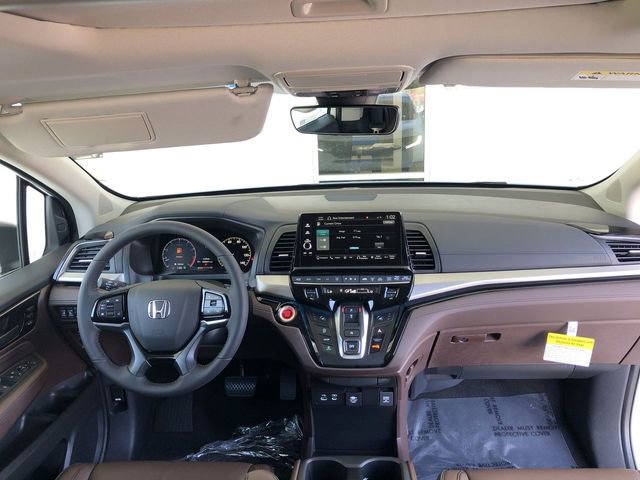 New 2026 Honda Odyssey Touring image 7