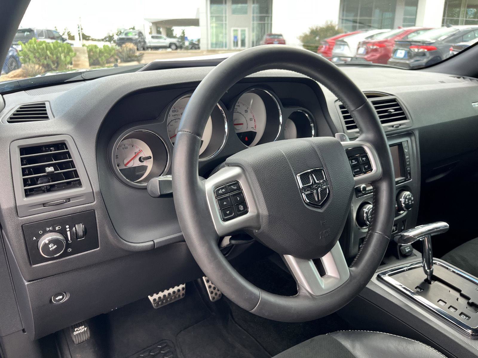 Used 2014 Dodge Challenger R/T image 27