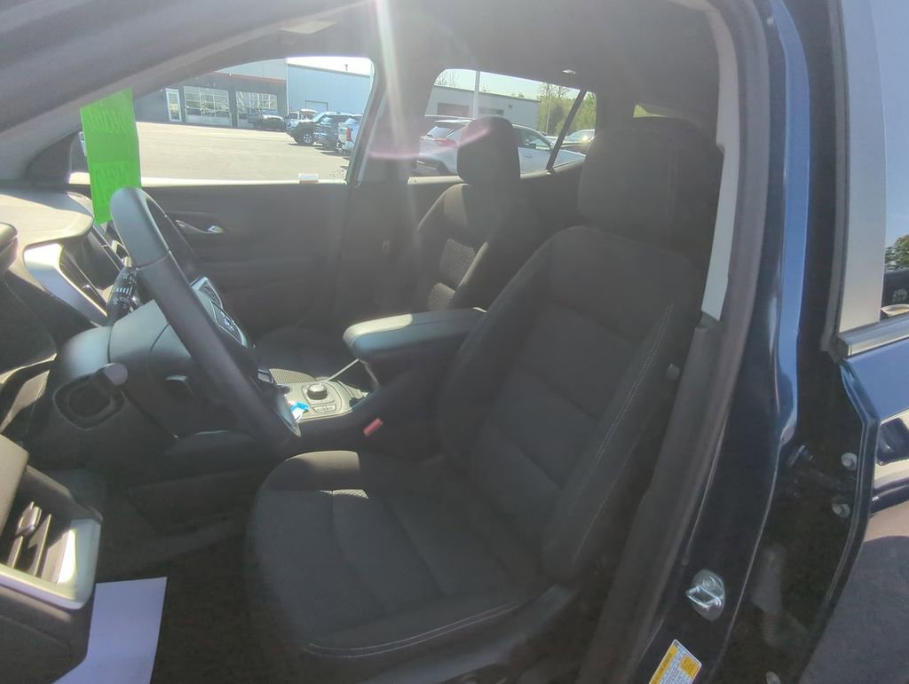 Used 2023 GMC Terrain SLE w/ Driver Convenience Package AWD/4WD image 11
