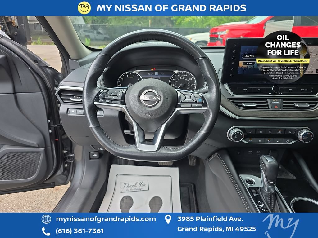 Used 2023 Nissan Altima 2.5 SV w/ SV Premium Package AWD/4WD image 14