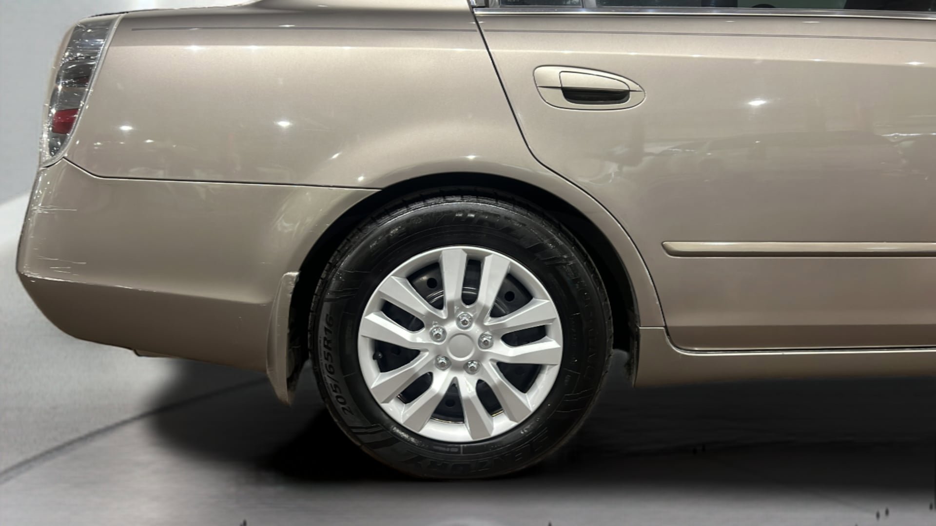 Used 2004 Nissan Altima 2.5 S FWD image 35