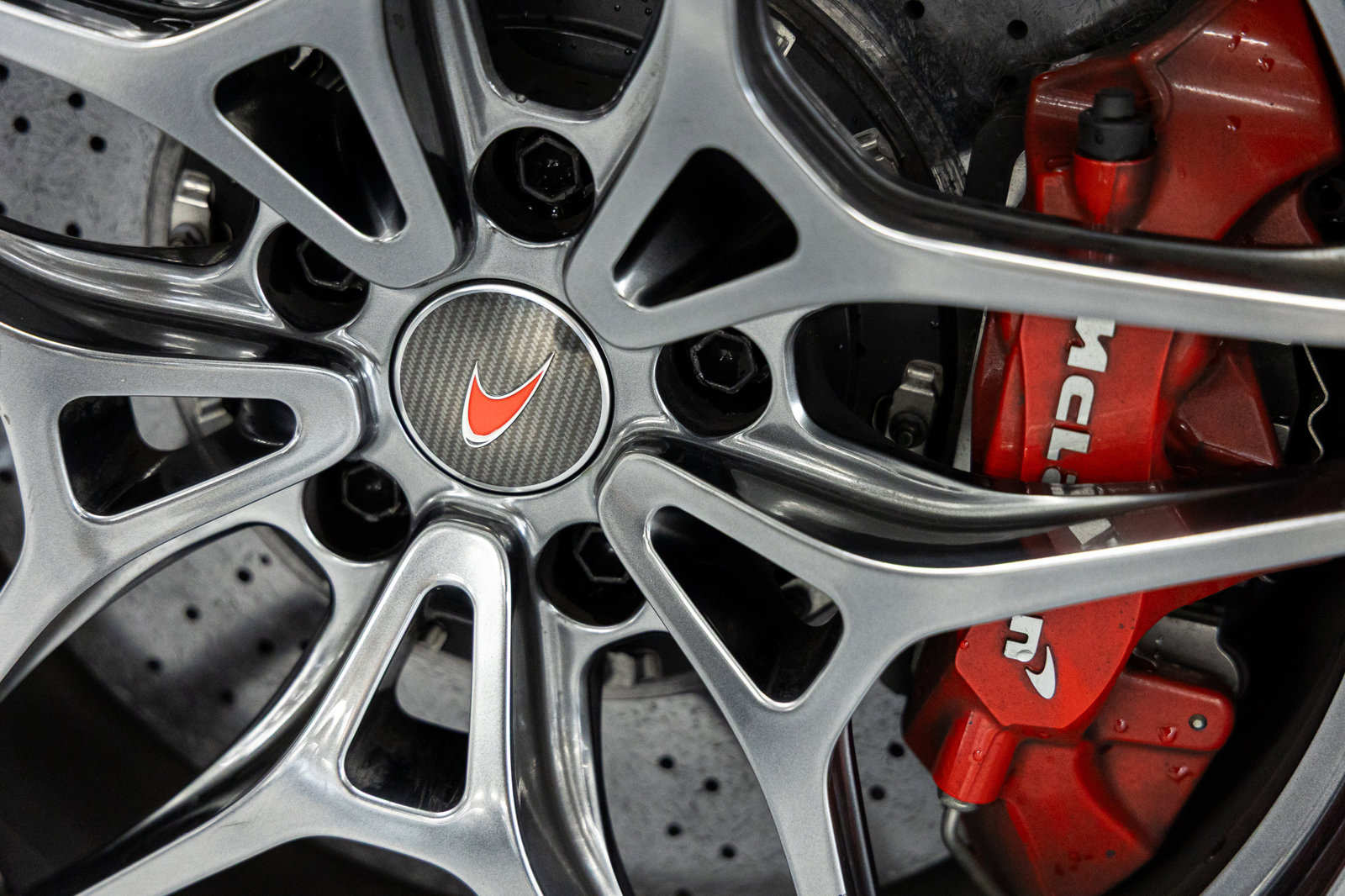 Used 2018 McLaren 720S image 21