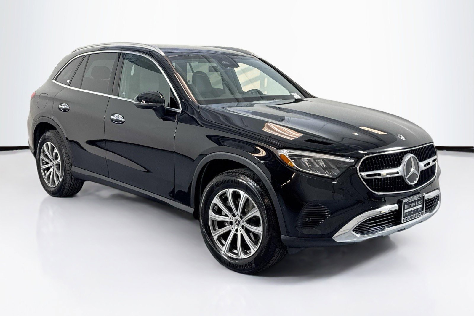 Certified 2025 Mercedes-Benz GLC 300 image 3