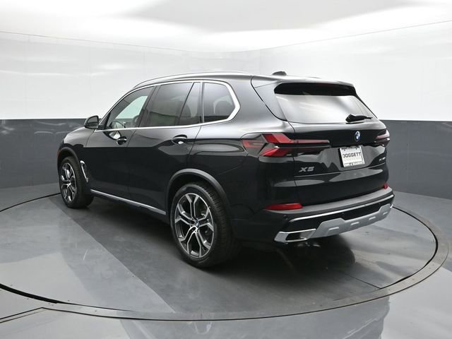 New 2026 BMW X5 sDrive40i w/ Premium Package image 5