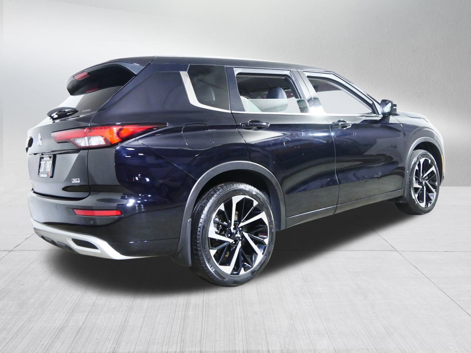 Used 2022 Mitsubishi Outlander SEL image 7