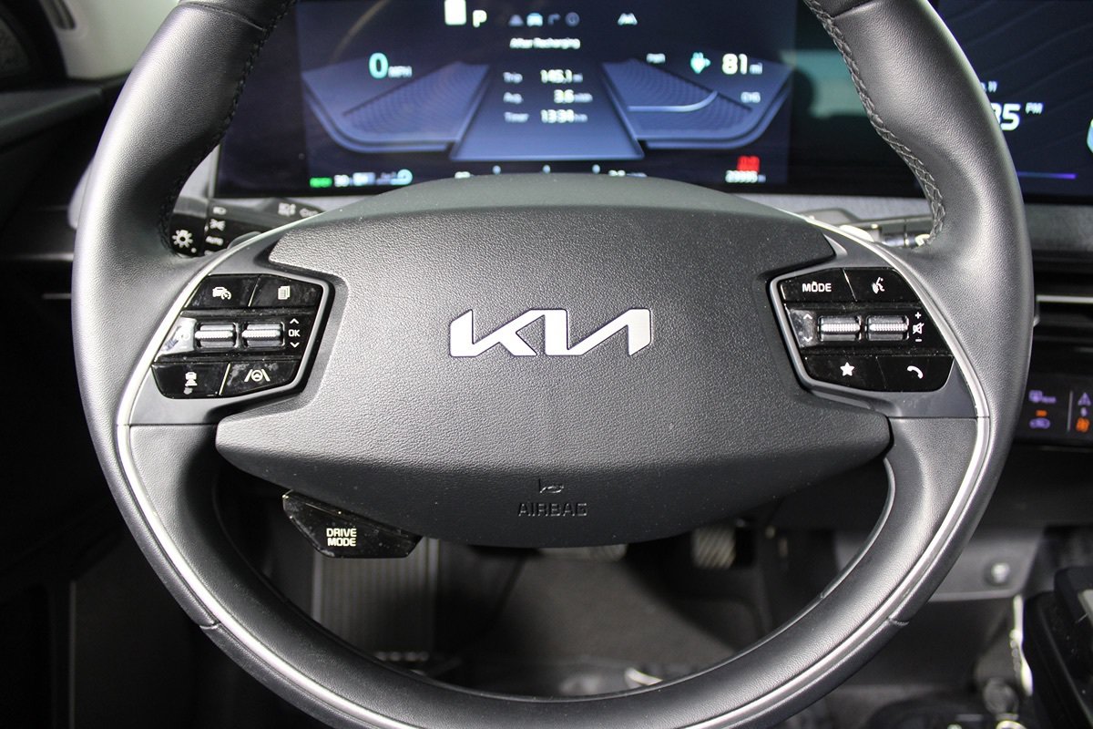 Used 2023 Kia EV6 Wind w/ Wind Technology Package RWD image 31