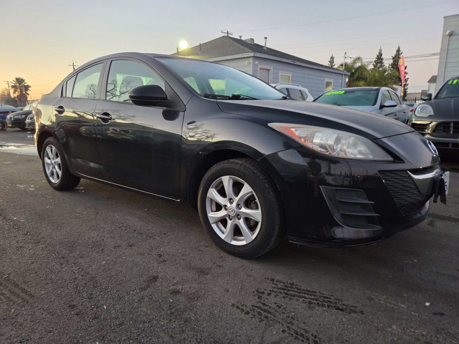 Used 2010 MAZDA MAZDA3 i Touring image 4