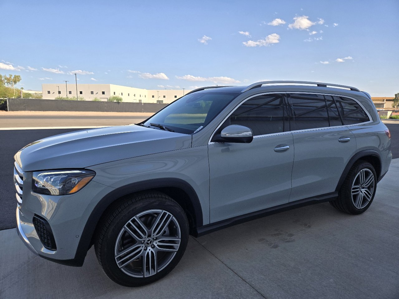 Used 2024 Mercedes-Benz GLS 450 4MATIC image 18