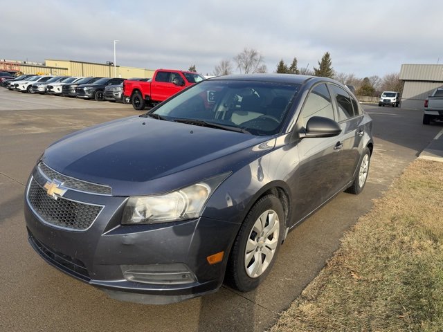 Used 2014 Chevrolet Cruze LS image 1