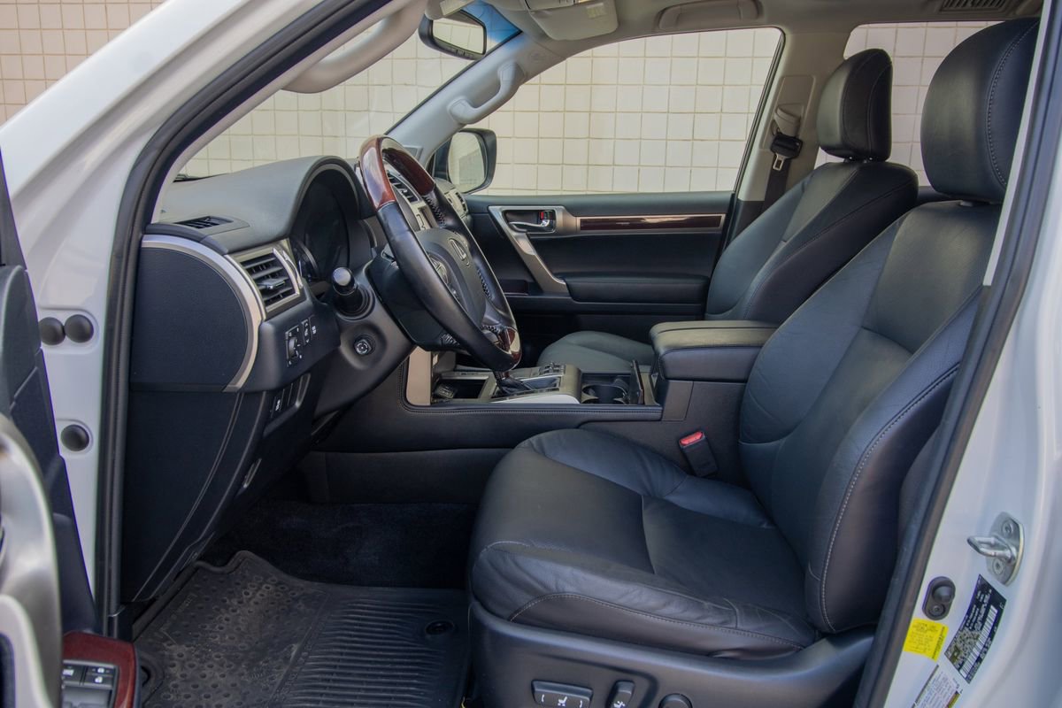 Used 2018 Lexus GX 460 Premium AWD/4WD image 14