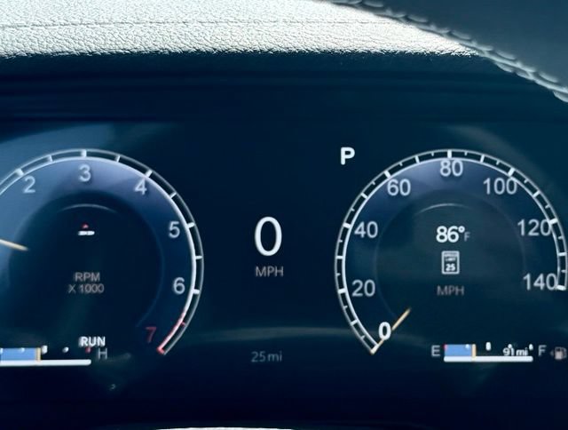New 2027 Jeep Grand Cherokee Altitude AWD/4WD image 16