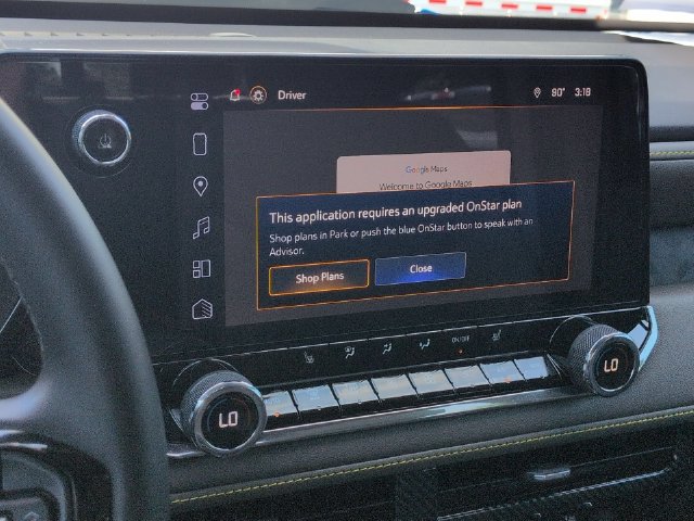 Used 2024 Chevrolet Colorado ZR2 w/ Technology Package AWD/4WD image 16