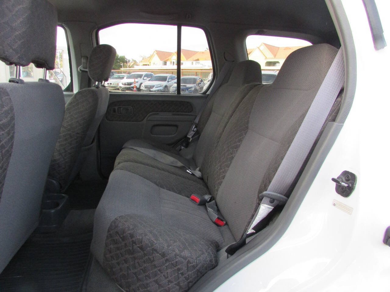 Used 2000 Nissan Xterra XE RWD image 23