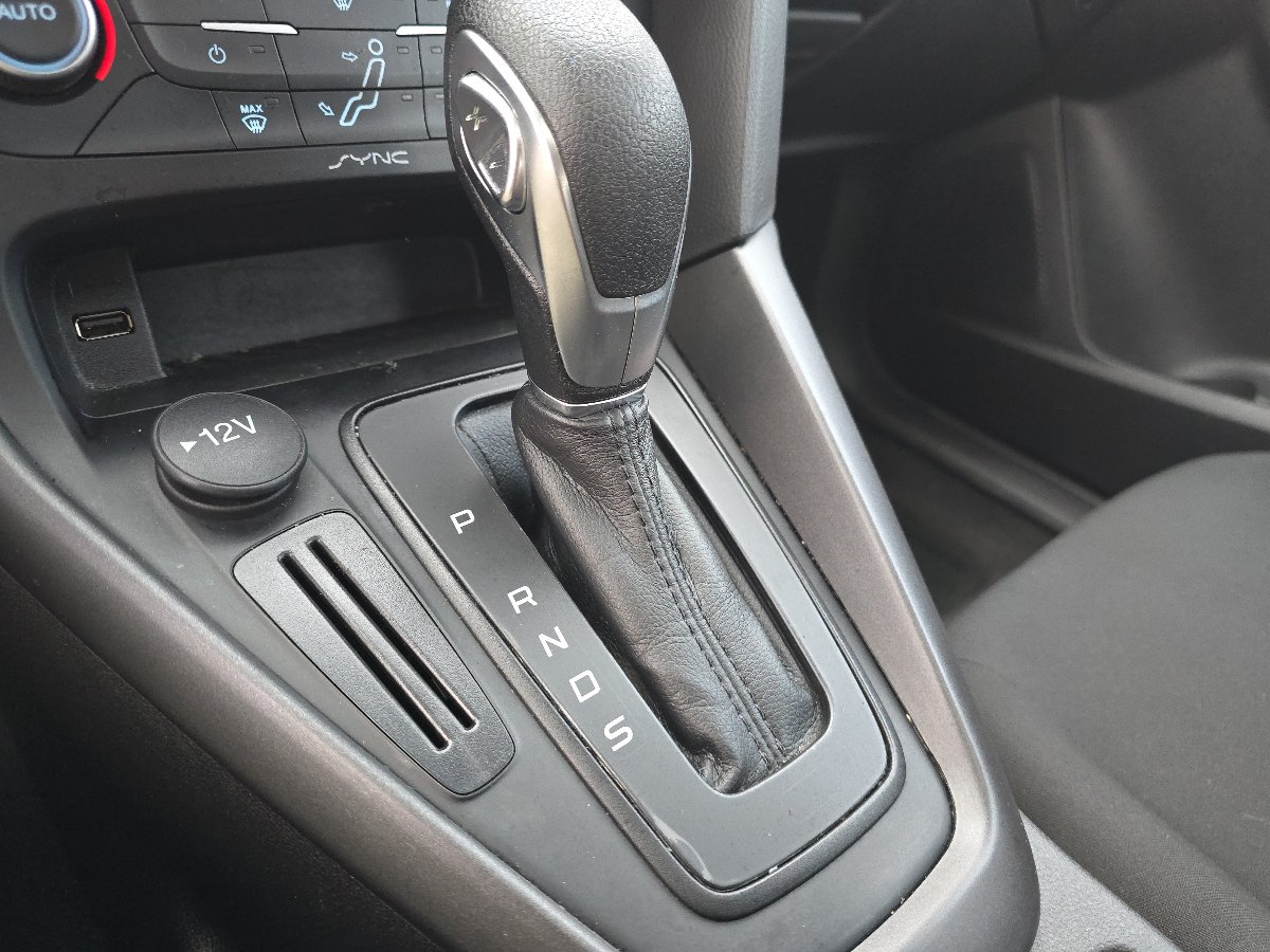 Used 2018 Ford Focus SEL FWD image 30