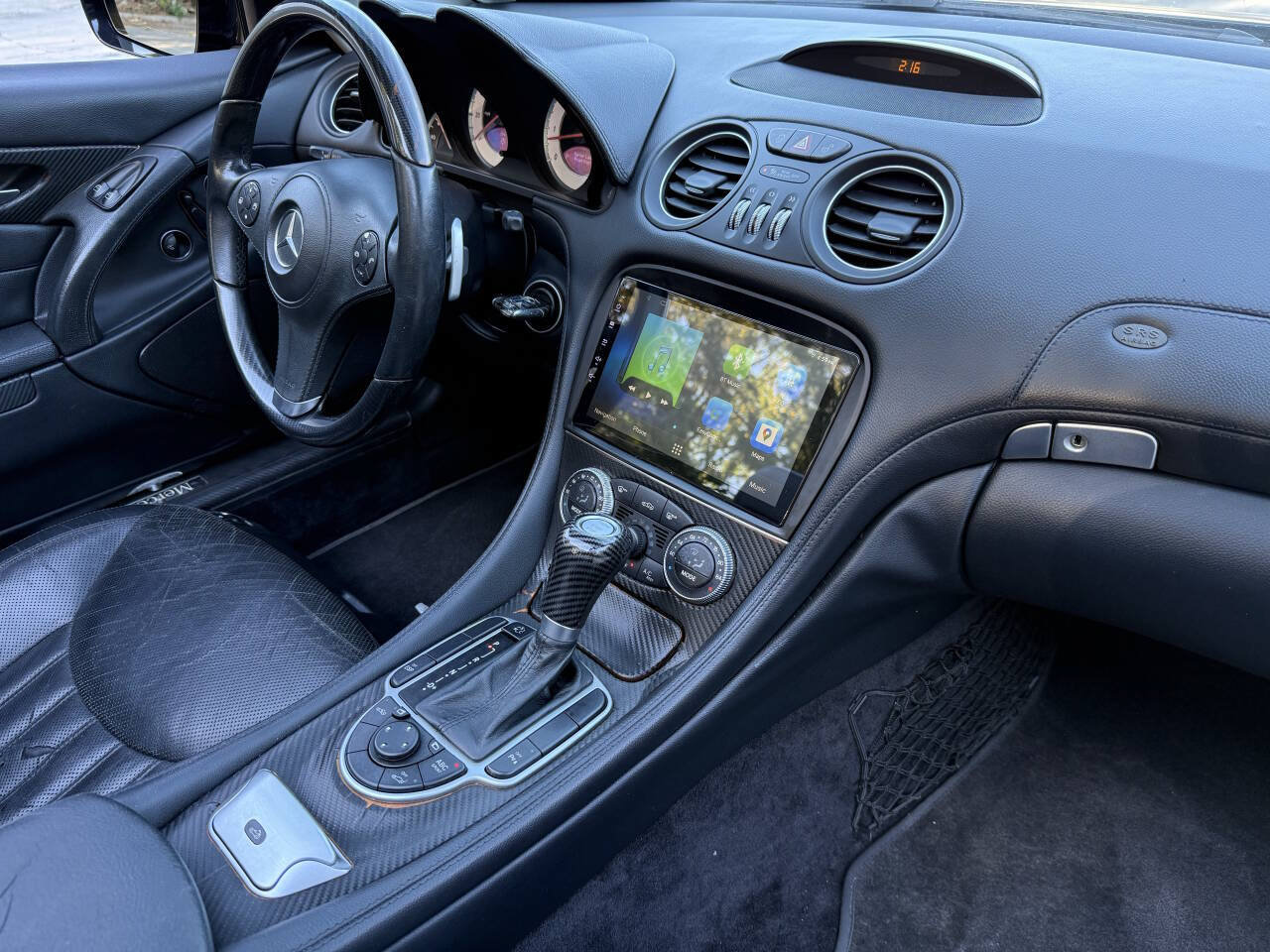 Used 2009 Mercedes-Benz SL 550 image 2