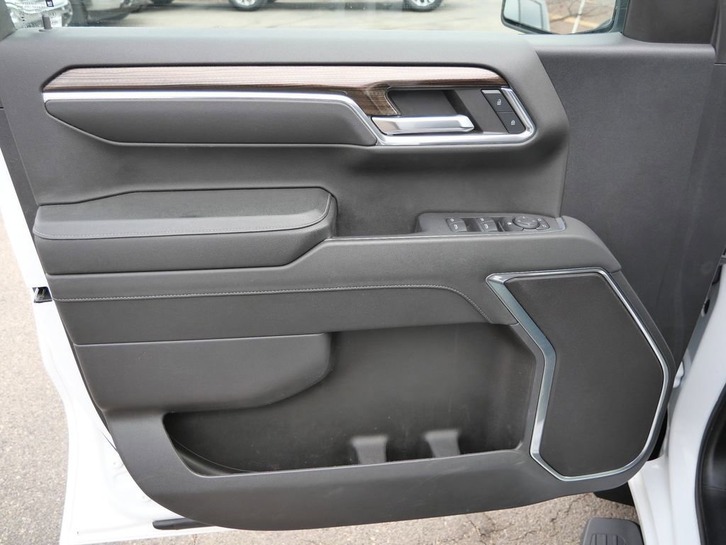 Used 2023 Chevrolet Silverado 1500 RST w/ Redline Edition image 27