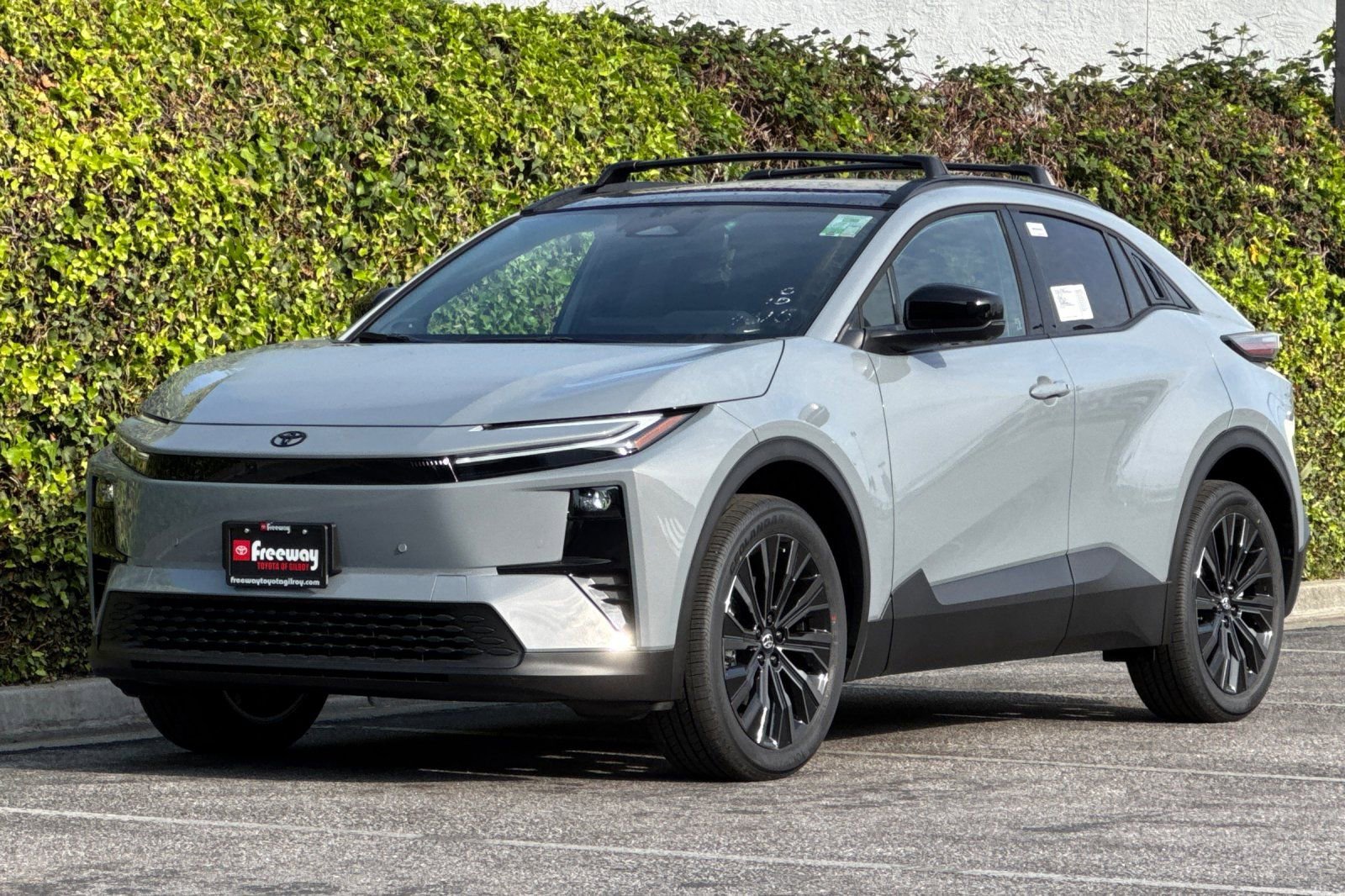 New 2026 Toyota C-HR image 8