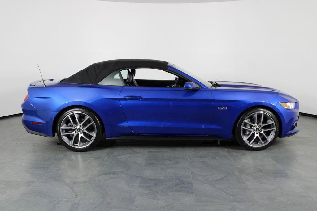 Used 2017 Ford Mustang GT Premium RWD image 13