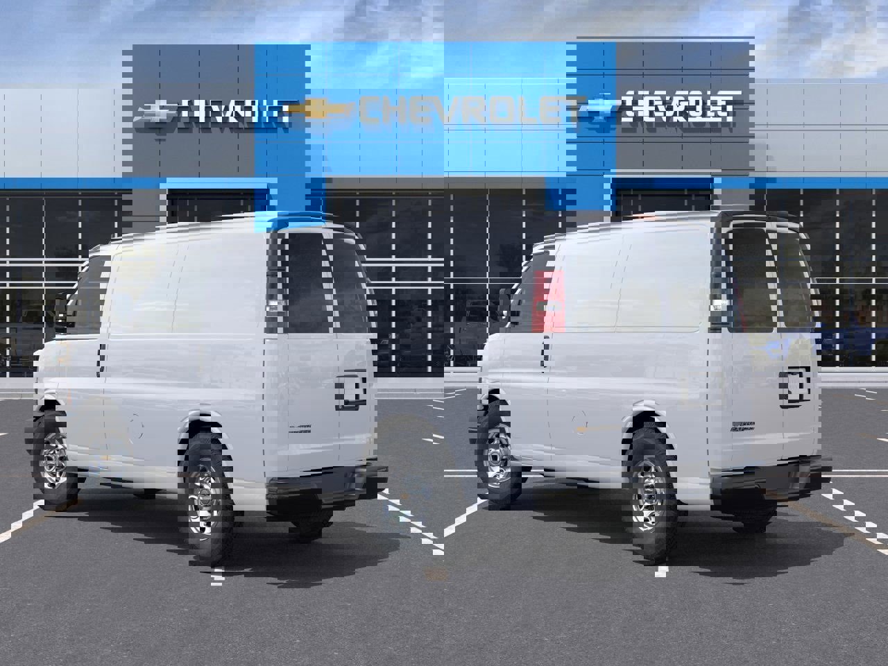 Used 2025 Chevrolet Express 2500 w/ Driver Convenience Package image 3