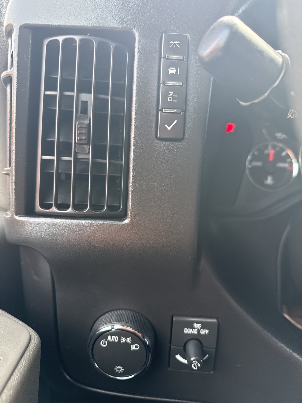 Used 2013 Chevrolet Express 2500 LT w/ LT Preferred Equipment Group image 17