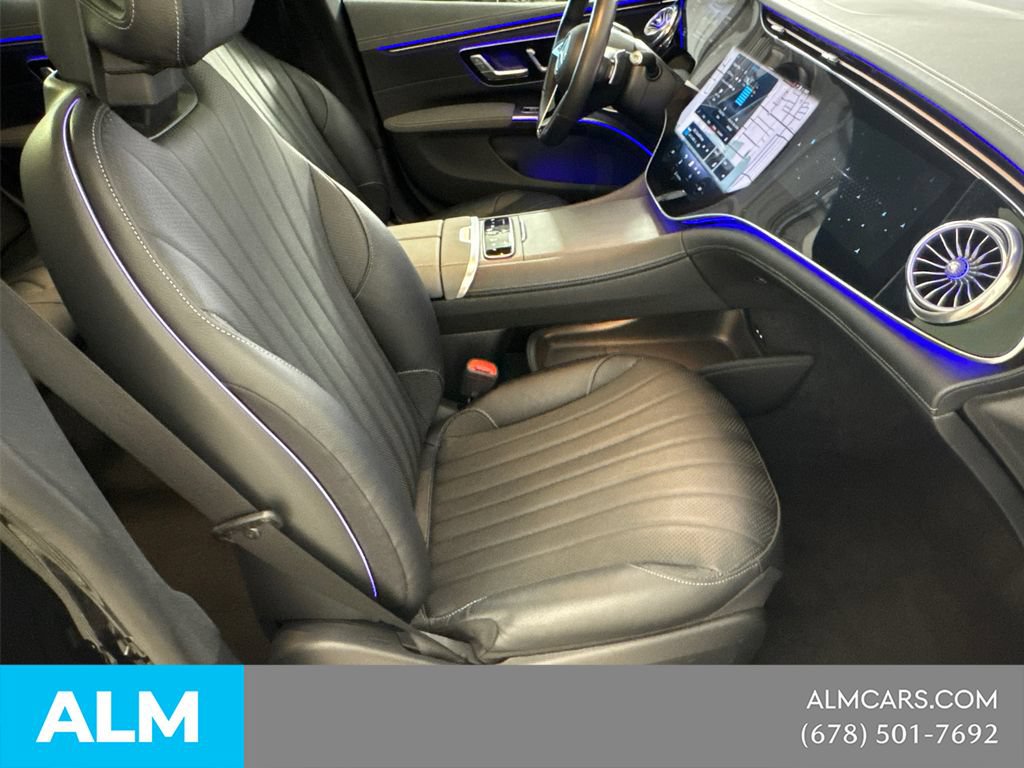 Used 2022 Mercedes-Benz EQS 580 4MATIC Sedan image 16