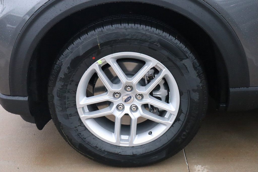 New 2026 Ford Explorer Active w/ Active Comfort Package image 17