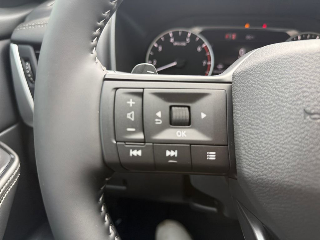 New 2026 Nissan Rogue SV w/ Cold Weather Package FWD image 24