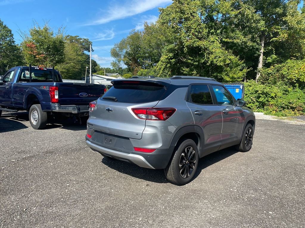 Used 2023 Chevrolet TrailBlazer LT w/ Sun and Liftgate Package image 5