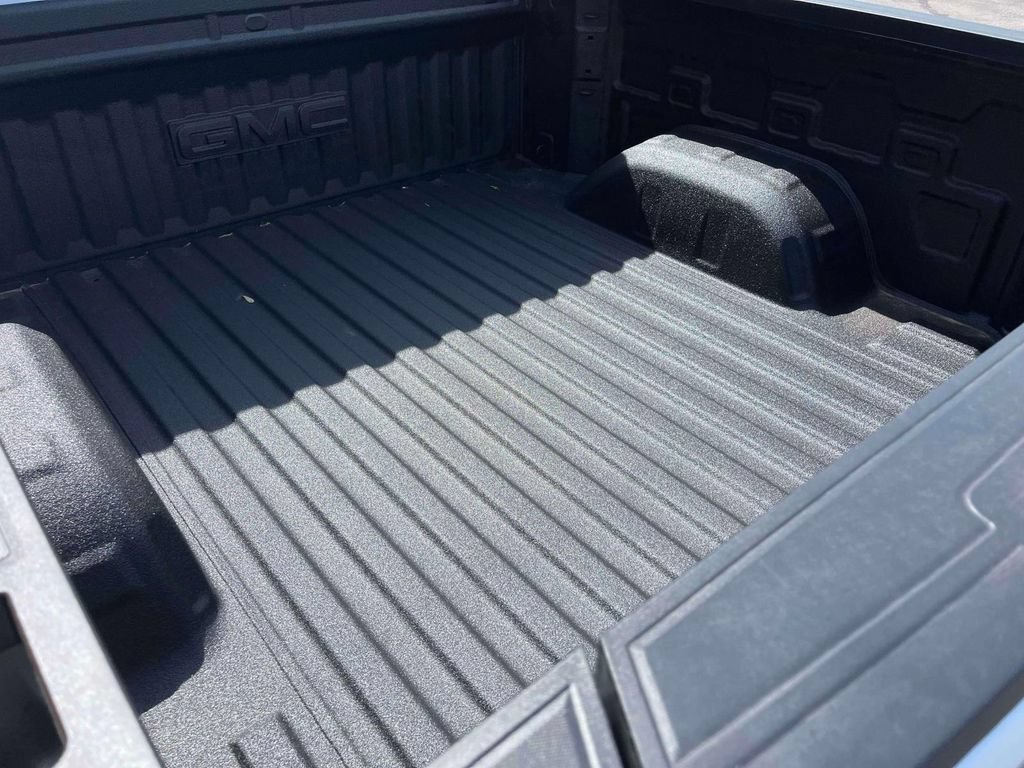 New 2026 GMC Sierra 1500 SLT w/ SLT Premium Plus Package AWD/4WD image 11