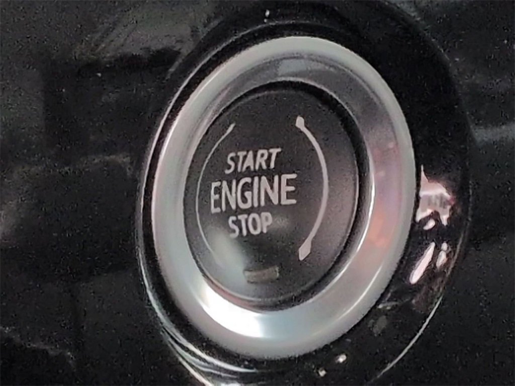 Used 2022 Chevrolet Silverado 1500 RST image 16